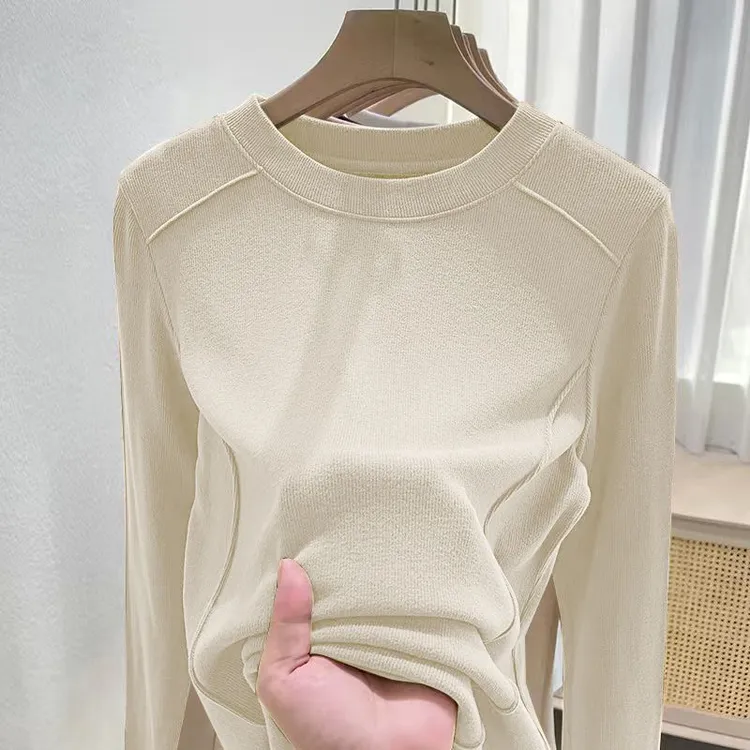 大码女装长袖T恤女秋冬季减龄百搭盐系微胖mm收腰藏肉打底上衣ins