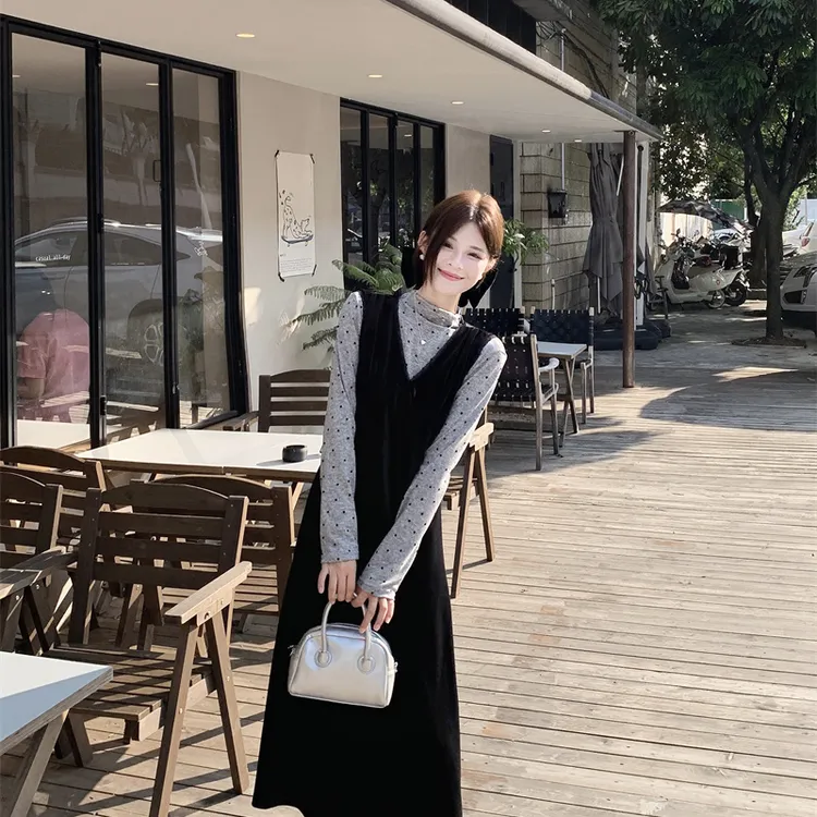 法式小清新温柔风套装秋冬丝绒背心连衣裙加波点半高领针织两件套