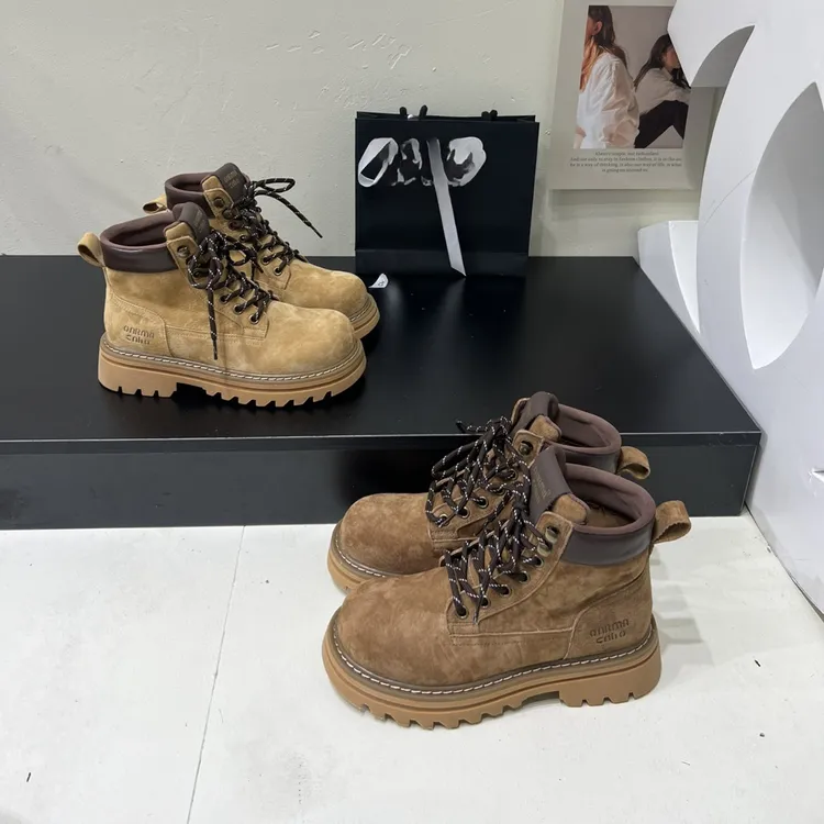 马丁靴女款真皮厚底春秋单靴户外登山鞋2025新款短靴沙漠靴大黄靴