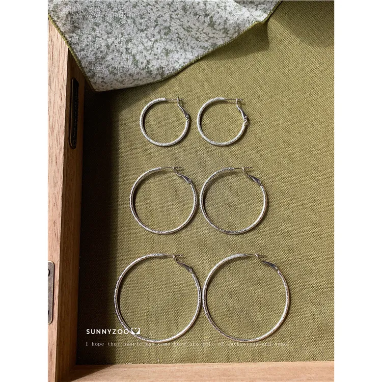 铜合金耳饰 经典返场！超A银色磨砂素圈耳环欧美辣妹小众高级耳饰