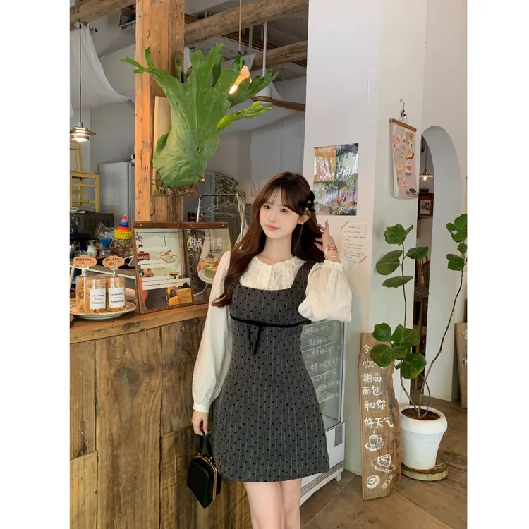 miu系千金风秋季套装女灰色波点背带裙+设计感精致花边衬衫两件套