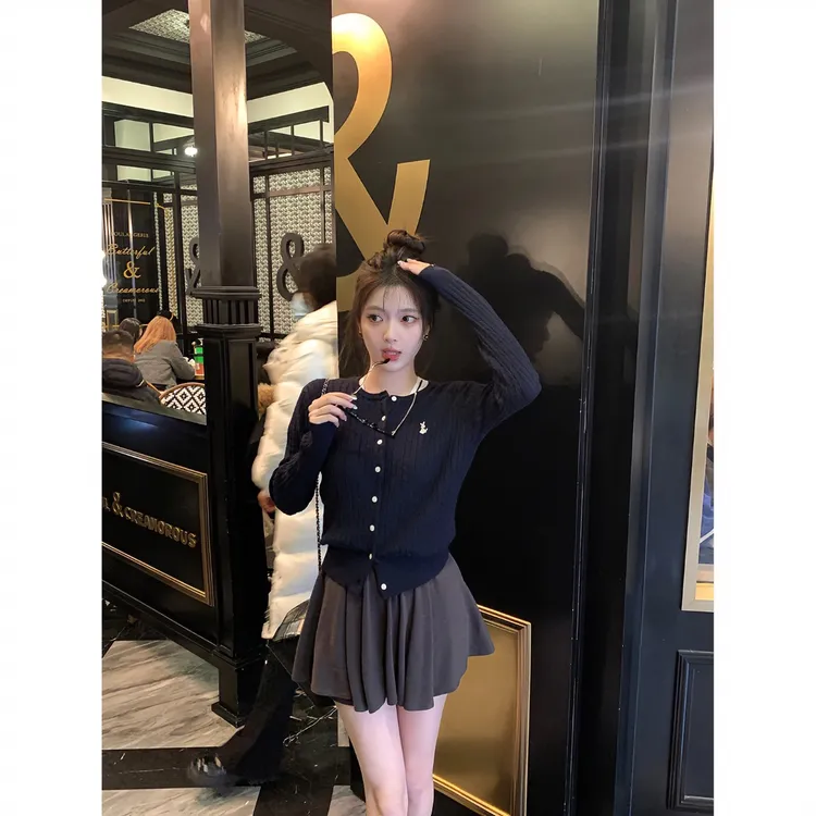 长袖针织衫2024女新款小香风设计感撞色翻春日调色盘 开衫短裙