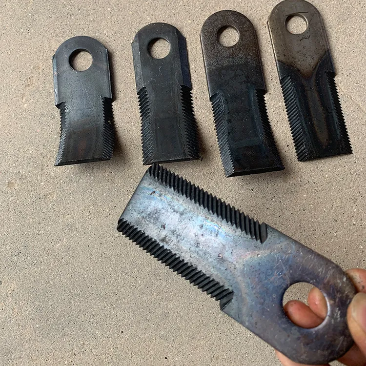 锯齿型还田机刀片小麦玉米收割机秸秆粉碎机甩片碎草机高锰钢甩刀