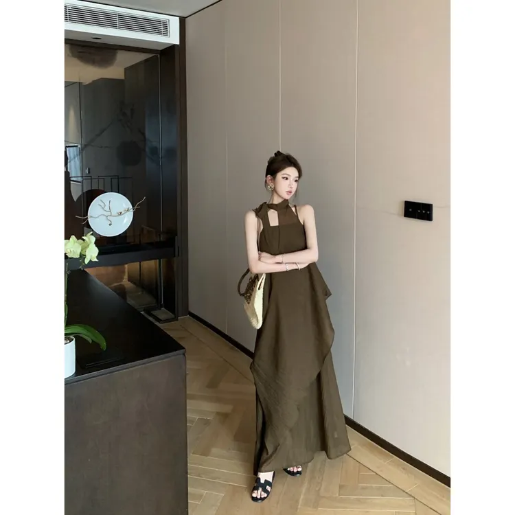 法式纯欲绝美气质设计感高级不规则挂脖绑带上衣吊带长裙显瘦套装