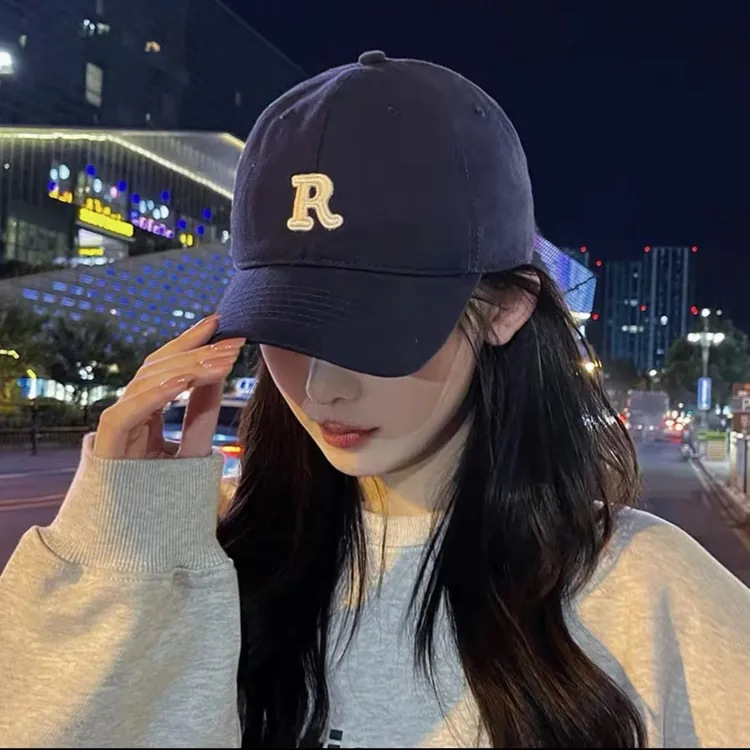 【软顶小头围】韩版网红女红色纯色时尚百搭男鸭舌字母刺绣鸭舌帽
