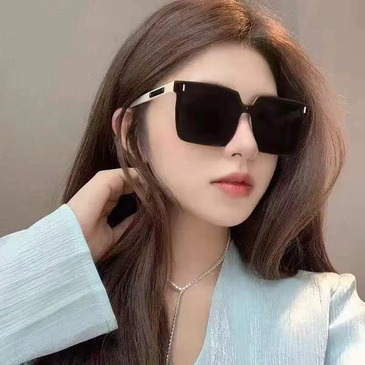 墨镜女无边框开车眼镜防强光紫外线韩版正方形偏光太阳镜男女帅气