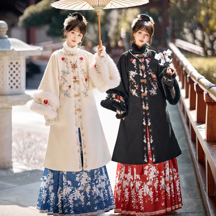 汉服女阑珊小记【映雪】明制马面裙重工刺绣加绒加厚圆领长袄冬款