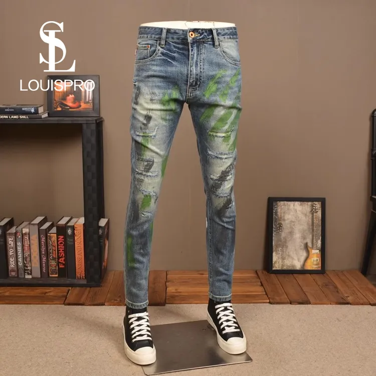 Louispro复古破洞牛仔裤2024新款高端弹力修身喷漆印花休闲小脚裤
