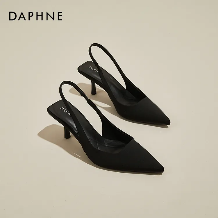 达芙妮高级感黑色高跟鞋女2025新款夏季仙女风一字带细跟包头凉鞋