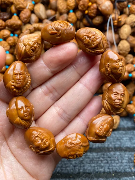 双面浮雕三疯罗汉橄榄核雕刻三疯十八罗汉文玩手串