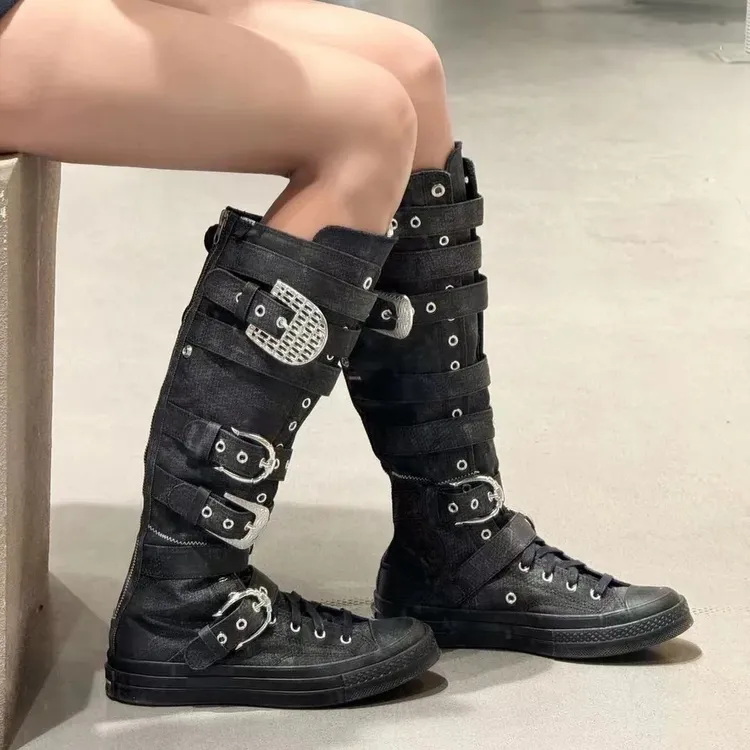 金属扣平底长筒帆布靴2025秋冬新款牛仔布时装靴低跟酷辣高筒靴女