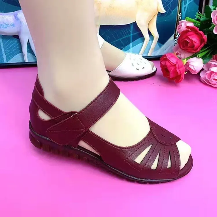 2025新款夏季凉鞋女士爆款平底牛筋软底妈妈凉鞋女款中老年沙滩鞋