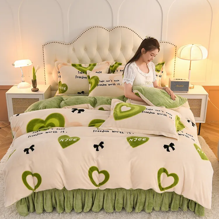 水⁣星新家纺新款牛奶绒小清新四件套双面绒加绒床单被套床上用品