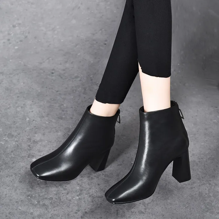 粗跟短靴女2025年新款高跟裸靴秋冬加绒方头瘦瘦靴增高时尚踝靴女