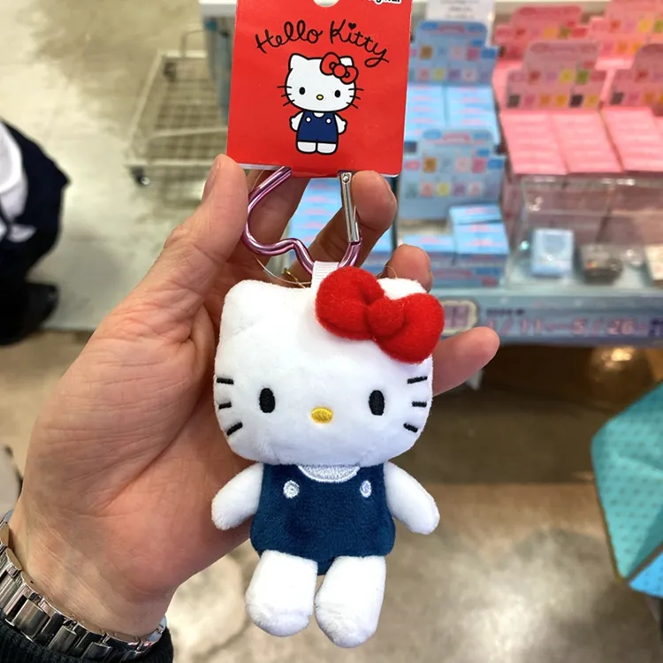 【日本正版】智秀Jisoo同款hellokitty爱心扣美乐蒂毛绒娃娃包挂饰