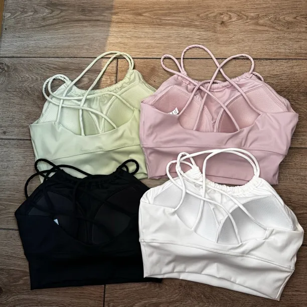 锦纶裸感挂脖式固定一体杯背心瑜伽运动健身上衣交叉肩带