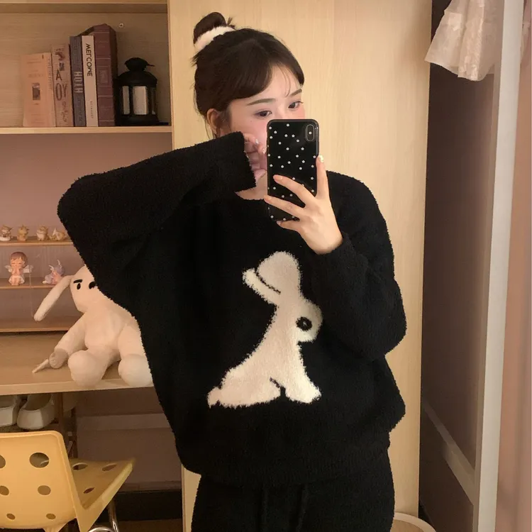 韩版简约小白兔印花毛绒针织半边绒睡衣女秋冬新款加厚家居服套装