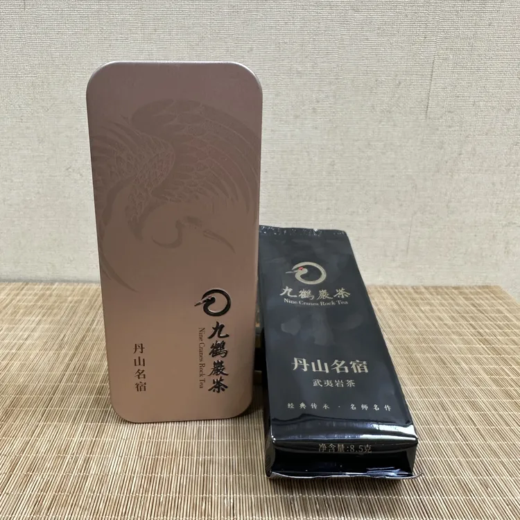 Nine Cranes Rock Tea/九鹤巖茶丹山名宿岩茶