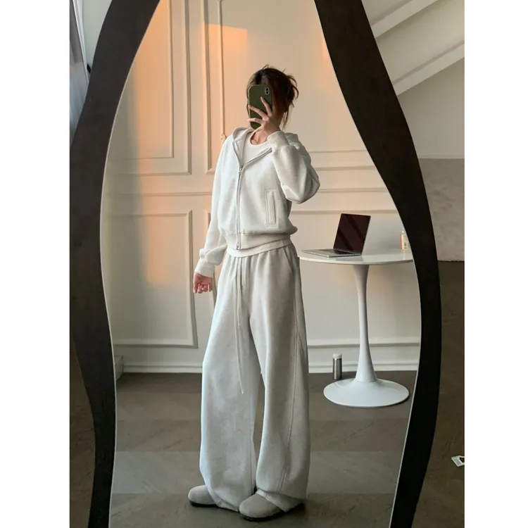 Hazi美式简约弯刀卫裤男女2026春秋显瘦百搭运动宽松拖地阔腿裤商品图