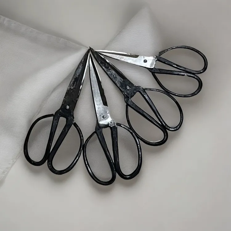 纯手工锻打修剪老式皮革剪 伟剪 工业剪刀 鸡鸭鹅鱼剪一体成型