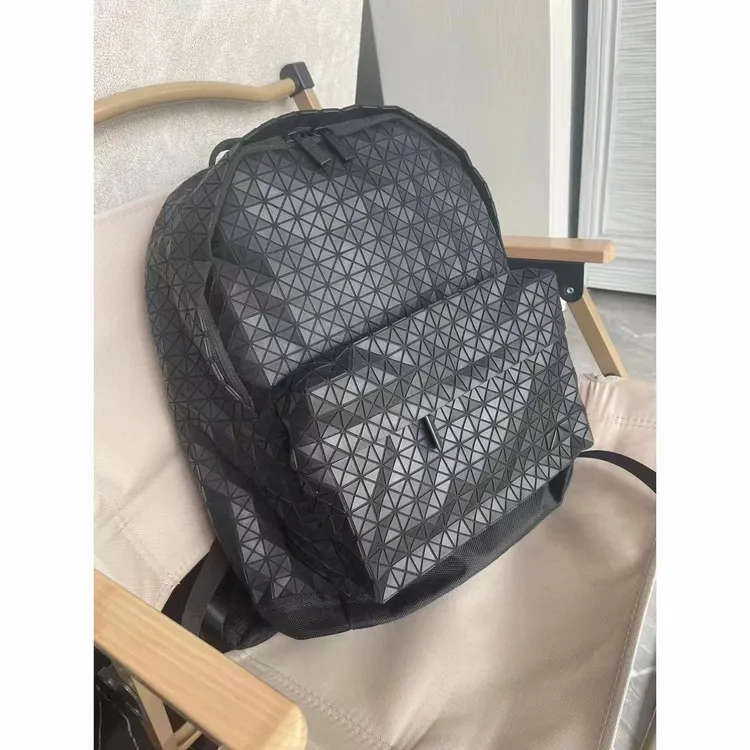 日本三宅BAOBAO朱一龙同款双肩包几何菱格男女情侣旅行背包潮