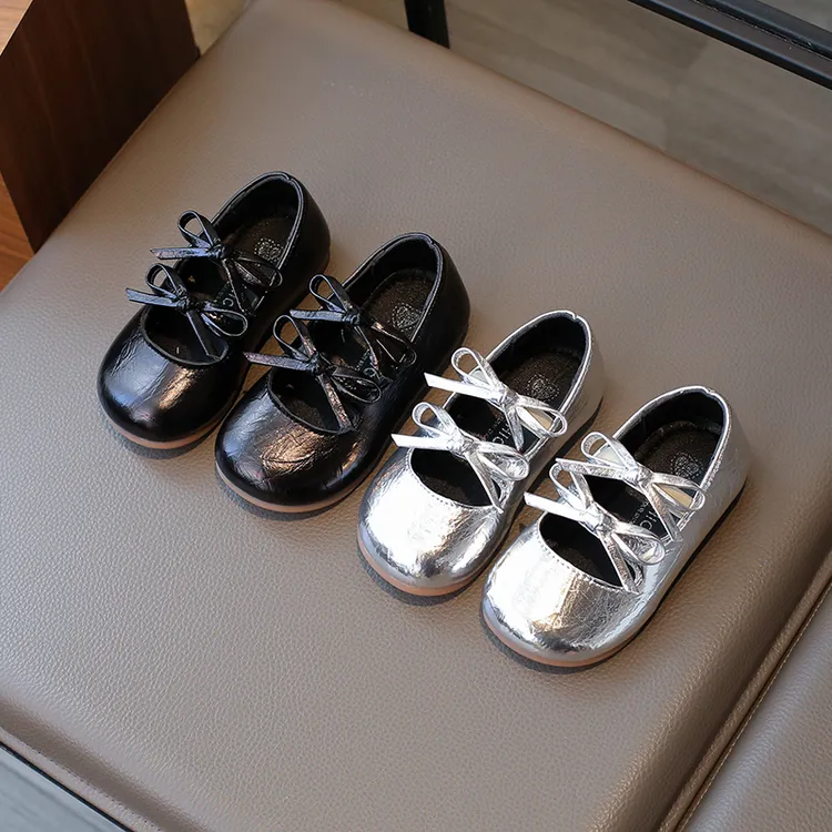 女童小皮鞋2025新款百搭春秋季女孩公主鞋皮面透气款学生软底鞋子
