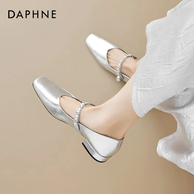 达芙妮银色单鞋女法式2025新款绝美方头气质单鞋芭蕾风玛丽珍女鞋