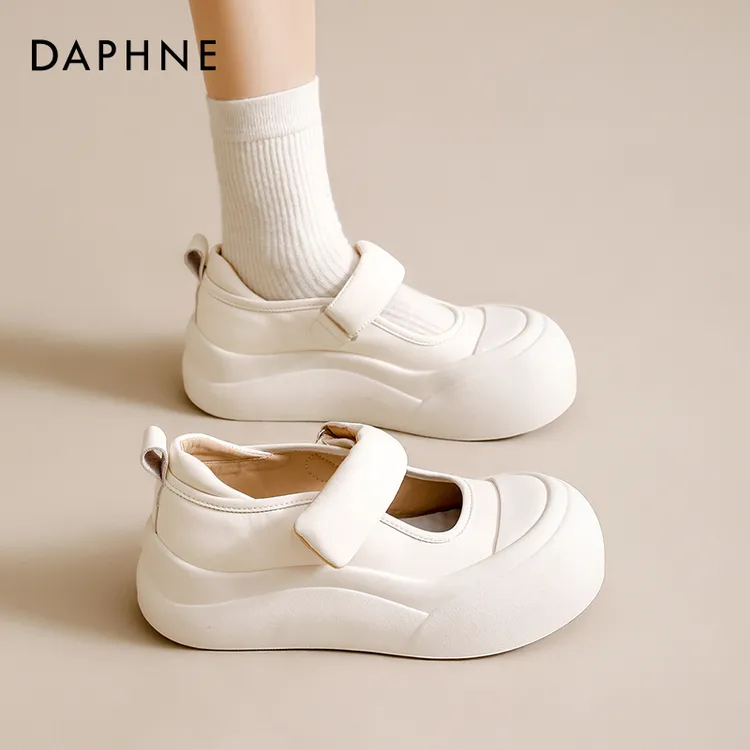 达芙妮玛丽珍女鞋2025爆款夏软底丑萌面包板鞋魔术贴泡芙鞋小白鞋