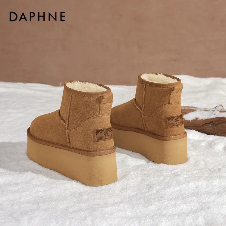 达芙妮厚底高跟雪地靴女冬2025新款加绒保暖增高桑坡东北棉鞋短靴