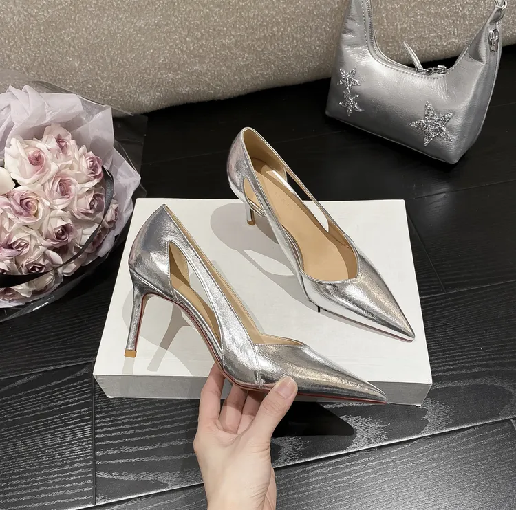 牛皮巨显脚瘦不累脚细跟高跟鞋2024春夏新款时尚百搭性感尖头单鞋