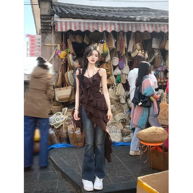 【挚爱之约】2025夏季新款高级感咖色设计吊带背心纯欲风中长款上衣