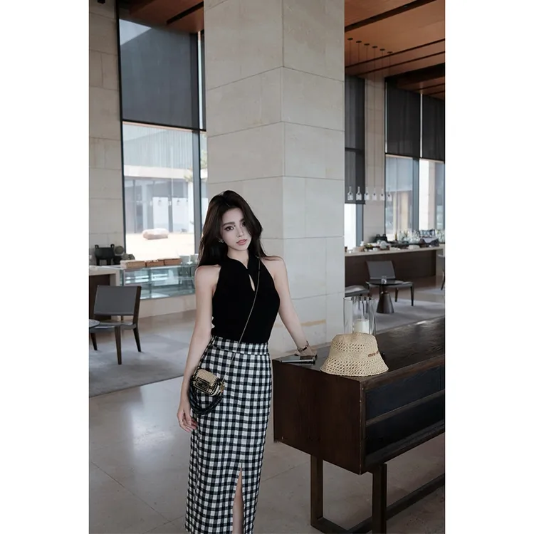 夏日小个子御姐辣妹显瘦背心挂脖上衣高腰小众黑白格子开叉半身裙