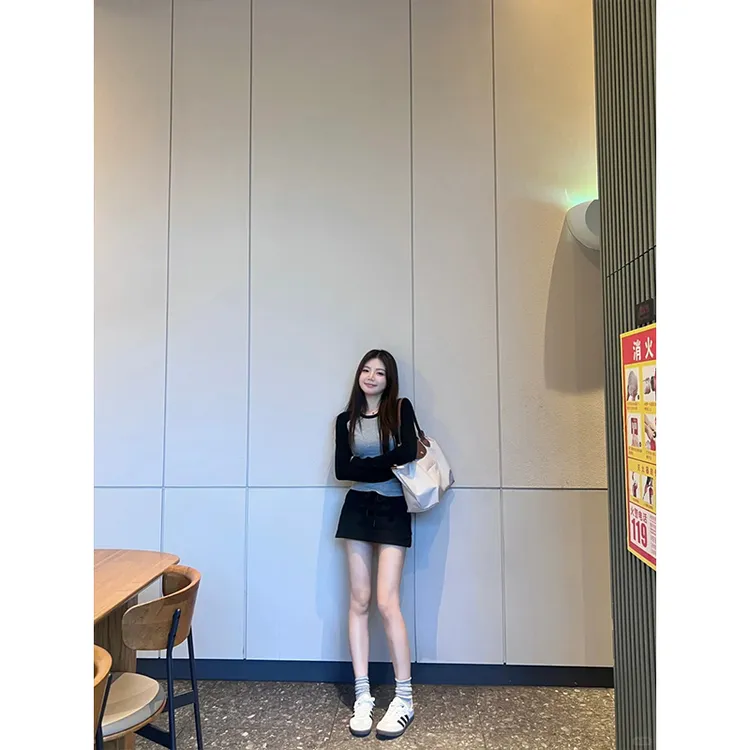 2025秋季新款时尚辣妹修身显瘦拼色长袖T恤上衣性感高腰包臀短裙