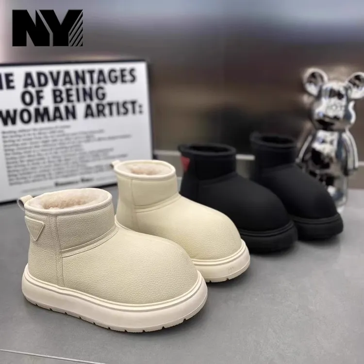 NY厚底白色防水雪地靴女款2025新款冬季加绒加厚皮毛一体短筒棉鞋