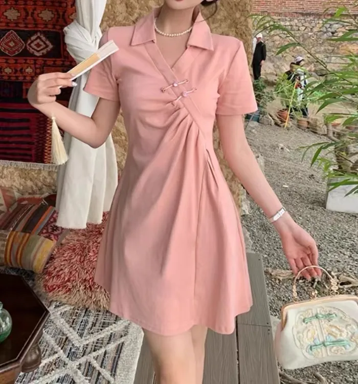 大码polo连衣裙女夏季胖mm显瘦收腰设计感新中式国风盘扣小黑裙子