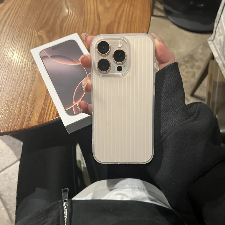 BANCA超薄磨砂肤感瓦楞纹适用苹果17/16手机壳iPhone15/14promax