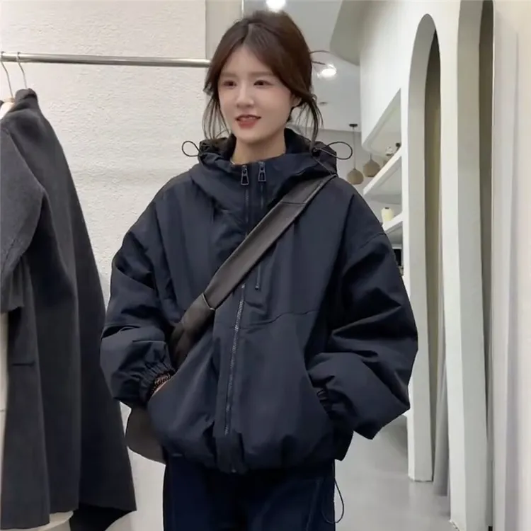 连帽夹棉加厚冲锋衣外套女短款秋冬新款休闲宽松双拉链小棉服上衣
