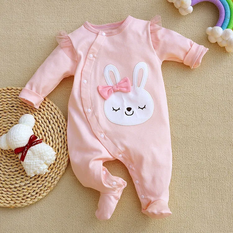新生儿衣服女宝宝可爱连体衣春秋连袜哈衣婴儿满月服纯棉百天爬服