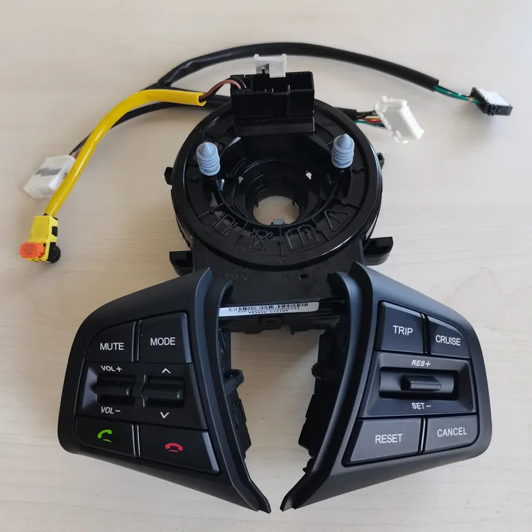 现代ix25多功能方向盘按键定速巡航套装无损安装提供安装技术指导