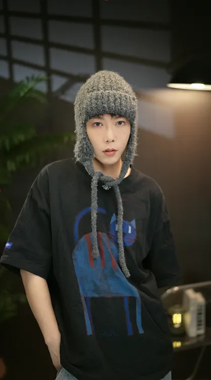 纯色羊毛帽子秋冬季百搭保暖雷锋帽韩版雷锋帽显脸小护耳帽子