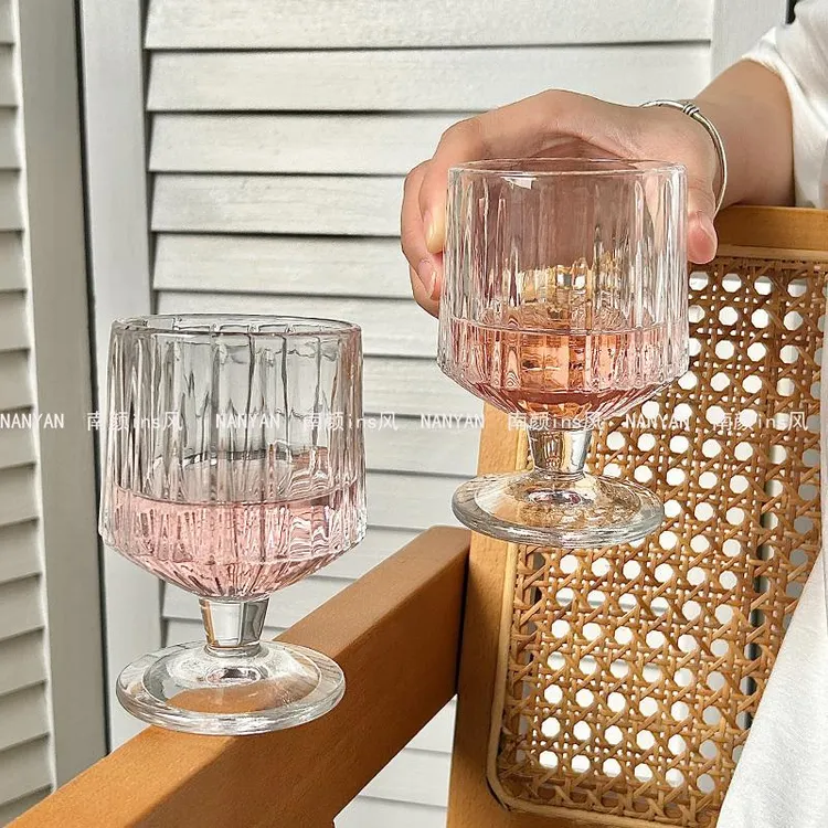 新款ins风小众法式高脚杯复古高颜值家用女果汁杯酒杯玻璃水杯子