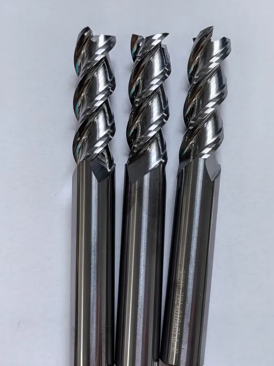 全新60度高光铝用刀，无刀痕，无阴阳面，光洁度好，锋利耐磨五金