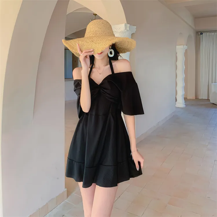 大码泳衣女连体纯色胖MM遮肉遮肚显瘦保守纯色温泉泳装泡温泉度假