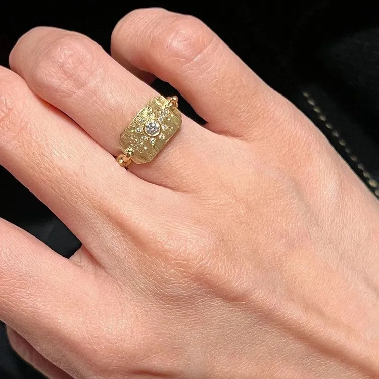 铜合金戒指 新镶嵌锆石戒指女小众饰品轻奢气质精致百搭高级感