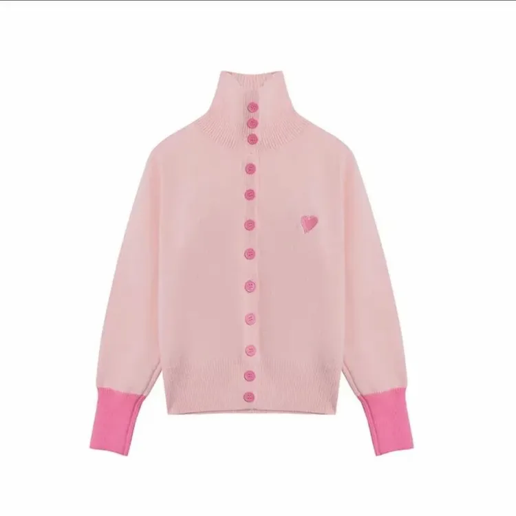 高领爱心刺绣撞色百搭时尚针织衫EQ20