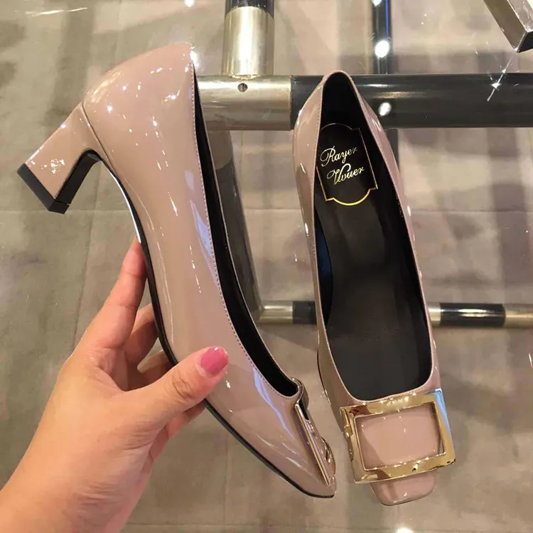 高版本~2024方扣高跟鞋裸色女鞋中跟漆皮单鞋女粗跟单鞋