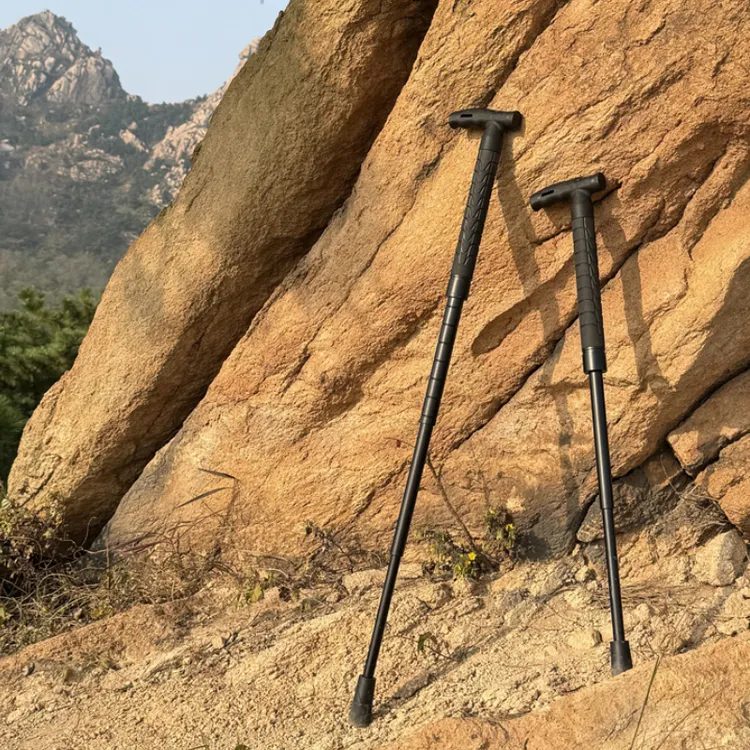 户外防身登山杖户外野营必备