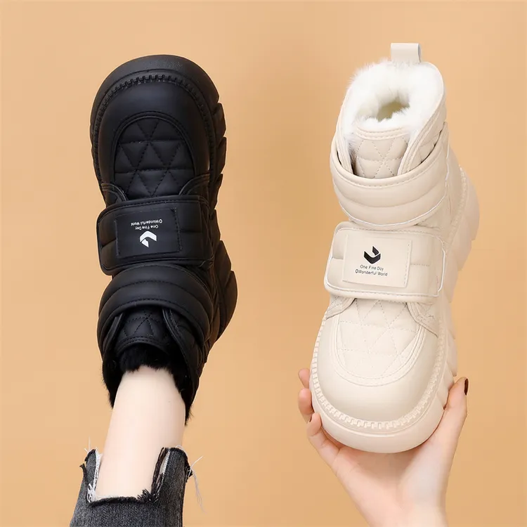 白色雪地靴女冬2025新款学生甜美风加绒加厚保暖厚底棉鞋东北防滑