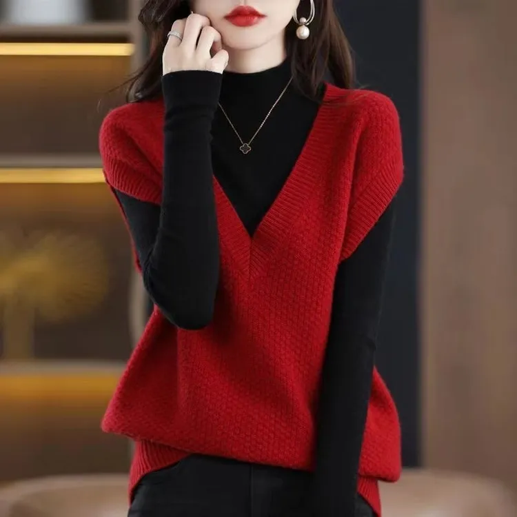 大码叠穿秋冬款针织马甲背心女鸡心领宽松无袖毛衣坎肩马夹外搭潮