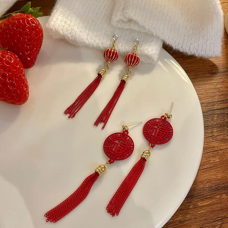 铜合金耳饰 中国风红色灯笼耳环女长款流苏耳钉